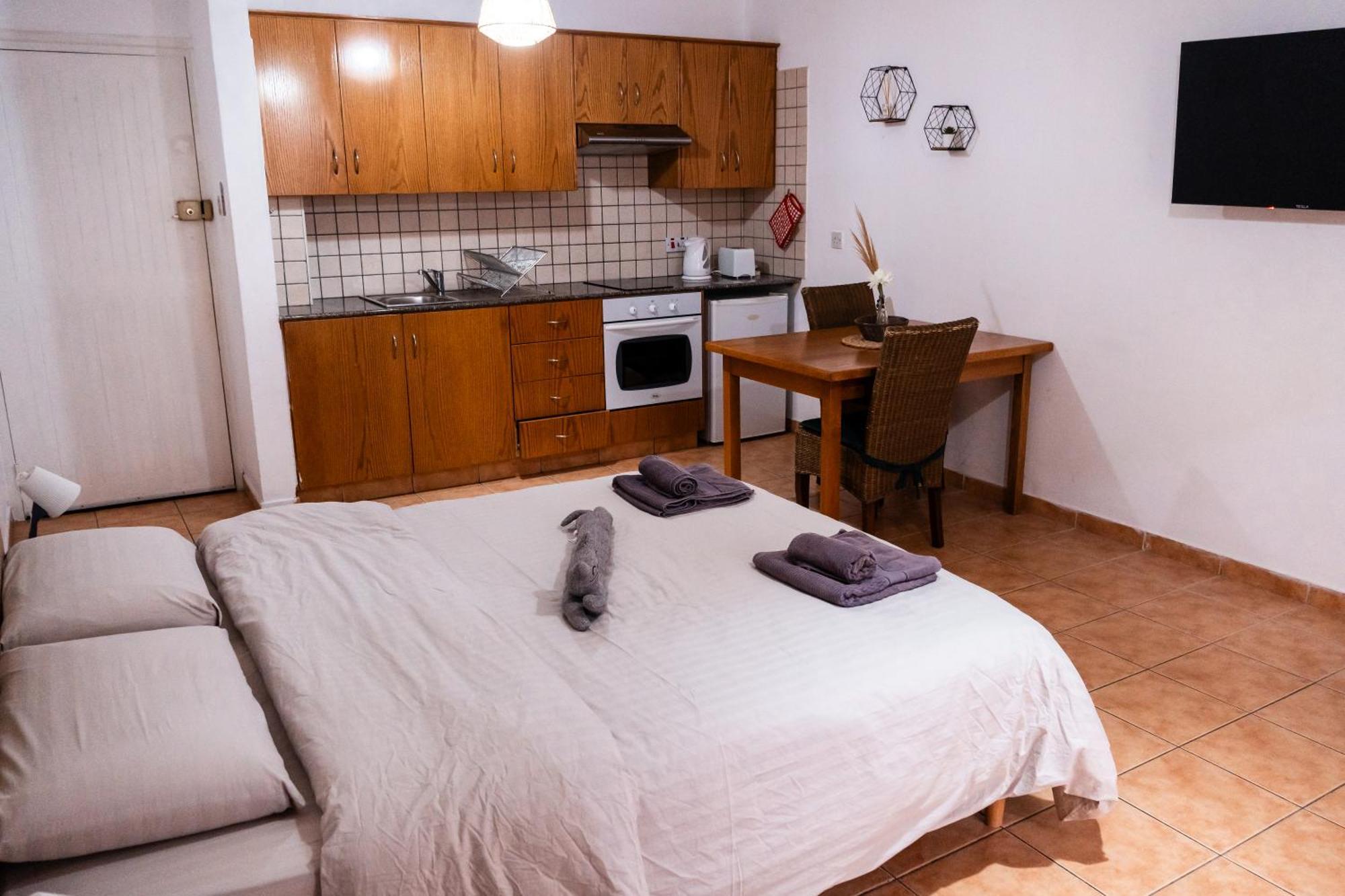 Hostel Nissus Urban Agia Napa Zimmer foto